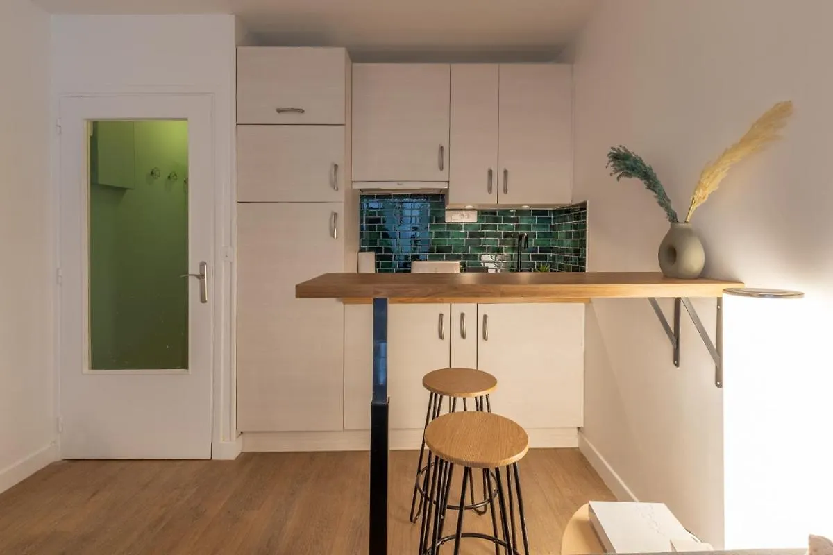 Cosy Parisian Flat Apartment