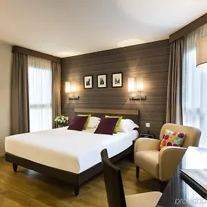 Apartmanhotel Citadines Republique, Párizs