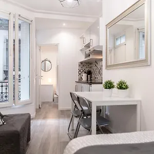 Montmartre Matisse Apartment